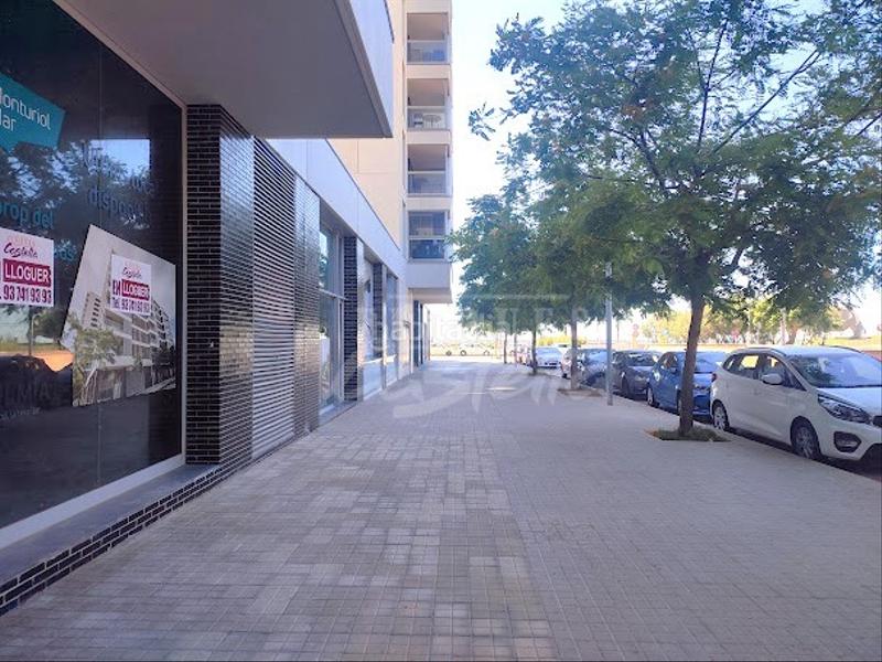 Foto bd50d72e-09dd-4a63-b98b-af5dda2ea9d8. Location local commercial dans El Rengle Mataró