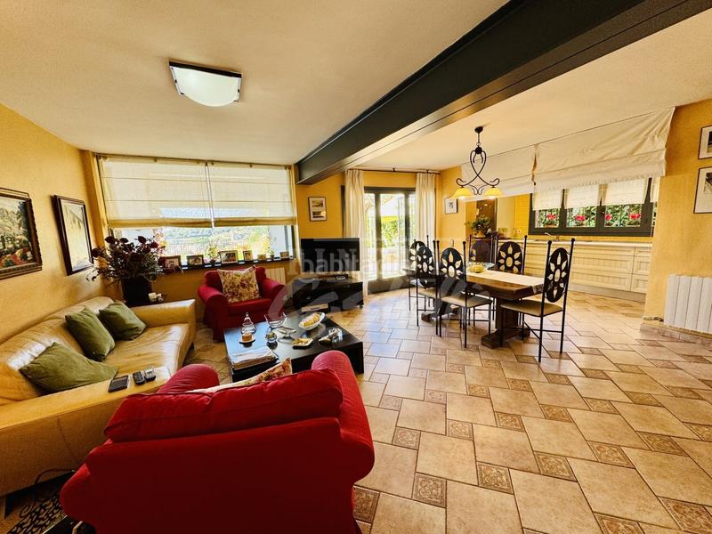 Foto 5528db23-4ec8-4642-98a2-5e5294388cff. Casa amb calefacció aparcament piscina a Vilassar de Dalt