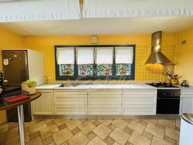 Foto abfad9a7-d021-43f5-a330-9ca8b53f89d1. Casa amb calefacció aparcament piscina a Vilassar de Dalt