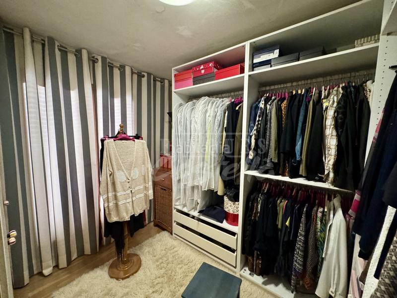 Foto c18c23e7-b782-4f21-8551-634c1c739a94. Casa amb calefacció aparcament piscina a Vilassar de Dalt