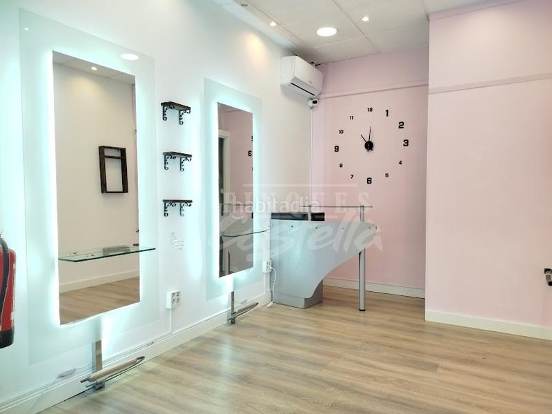 Foto b1dd27fb-67f1-49cd-88da-8f5a9c000f89. Lloguer local comercial a Centre Mataró