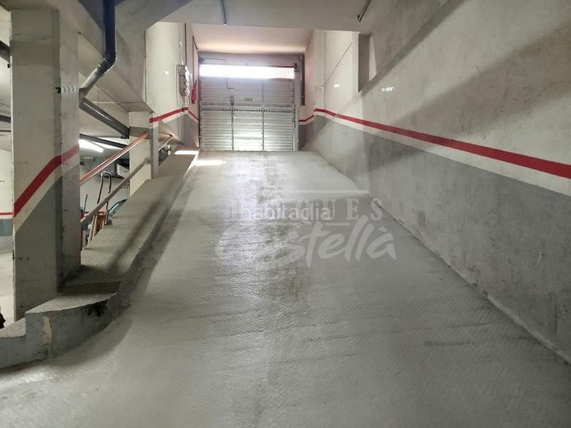 Foto a7279145-708a-4e21-9e92-5ab9bce85819. Location parking voiture dans Peramàs Mataró