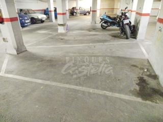 Parking voiture à Centre. Atención, amantes de la comodidad y la seguridad en mataró centr