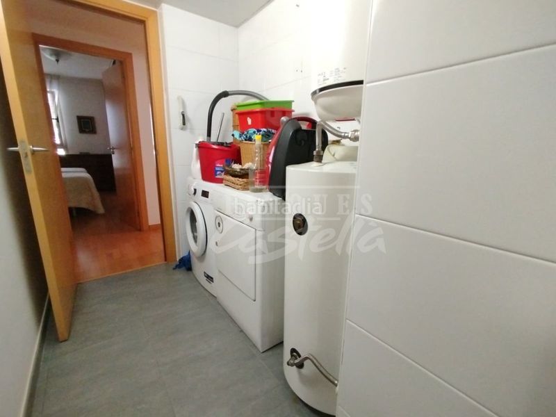 Foto aff66413-5640-481f-9710-f0928c4d295f. Pis amb calefacció aparcament a Centre Mataró