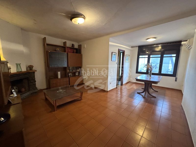 Foto e302b266-617e-41e9-b9d5-f92a576b6afd. Casa amb aparcament a Havana Mataró