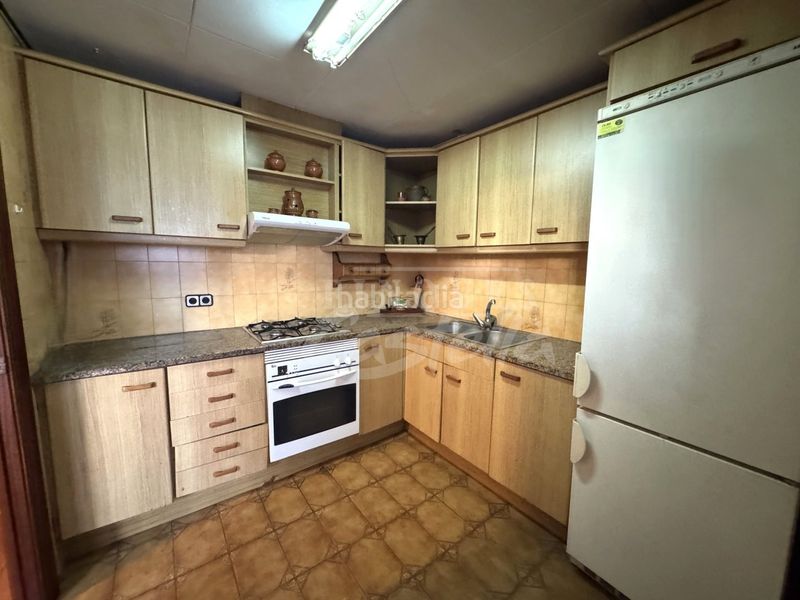 Foto e9fb8a29-a058-46ae-b85a-f33c52294684. Casa amb aparcament a Havana Mataró