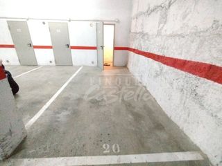 Aparcament cotxe a Centre