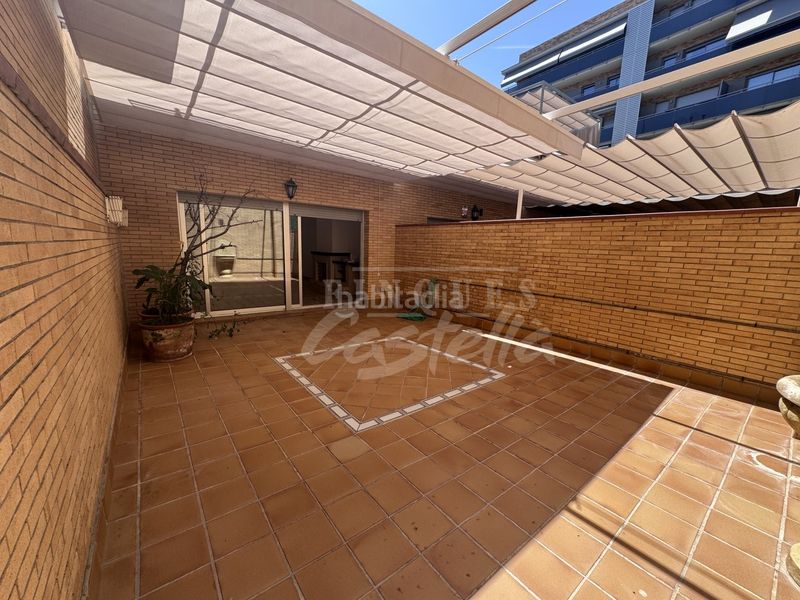 Foto 28ff236d-de8a-4b7c-a6b1-459184871f76. Casa a Via Europa - Parc Central Mataró