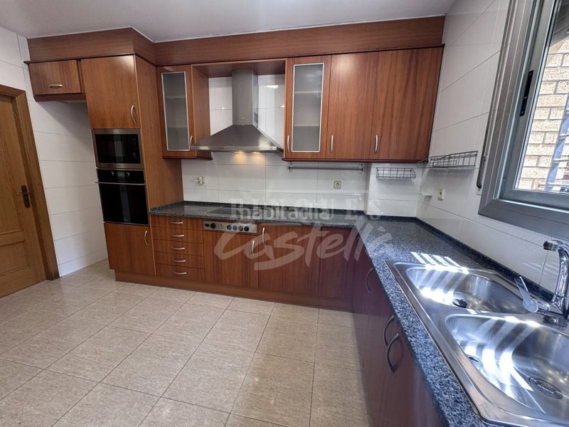 Foto de0ae7d6-1882-499a-9ce9-45218f2561d9. Casa a Via Europa - Parc Central Mataró