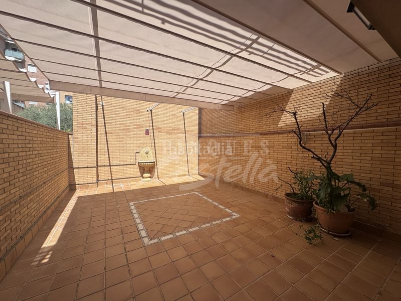 Foto f35ebfd9-c27f-4e2c-901c-faae0de4126e. Casa a Via Europa - Parc Central Mataró