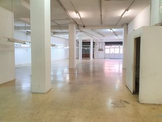 Miete Geschäftsraum in Cerdanyola Nord. Gran local en alquiler en cerdanyolalocal comercial situado en l
