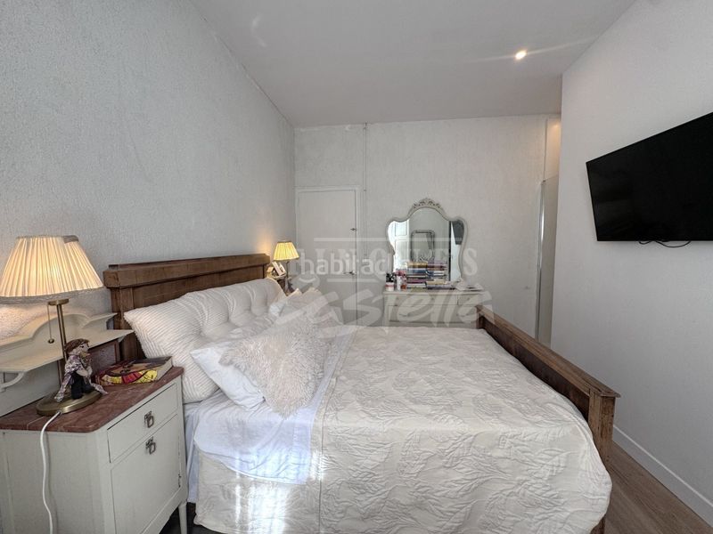 Foto f1f6a5fc-a394-4401-aac9-b19068932500. Casa amb calefacció a Centre Mataró