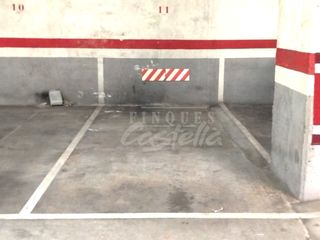 Rent Car parking in Centre. Parking en la zona centro en mataró, situada en la calle catalun