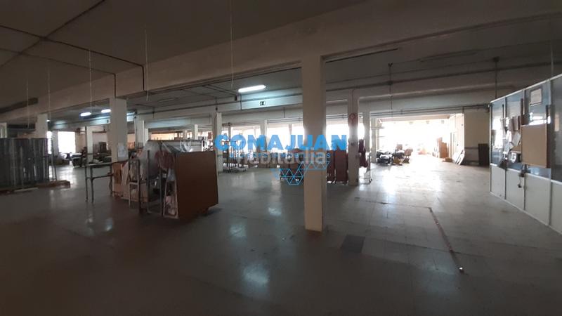 Foto ef8922f5-8bff-4f12-968f-091b0d6154ca. Lloguer nau industrial a Cerdanyola Nord Mataró