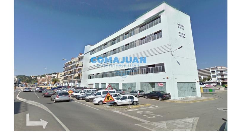 Foto df731cda-6b87-4733-baee-934e5021cffa. Edifici a Calella