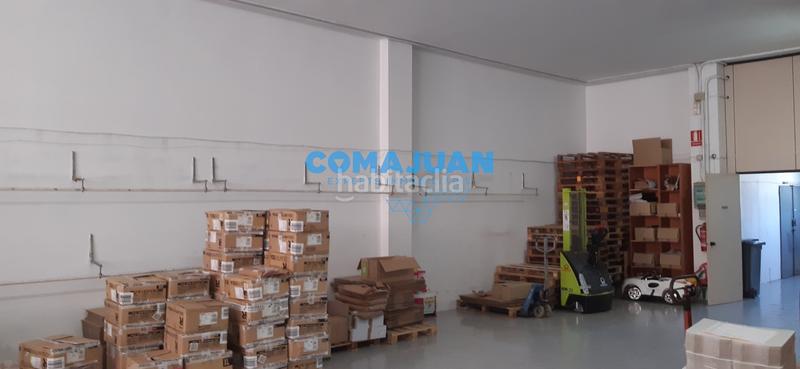 Foto fcb590ea-9c90-4974-b052-c44bf6323e02. Bâtiment à usage industriel dans Rocafonda Mataró