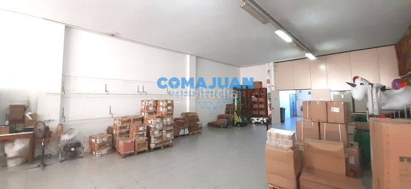 Foto b8b88027-260d-4f42-94bb-ba7b22e32b55. Nau industrial a Rocafonda Mataró