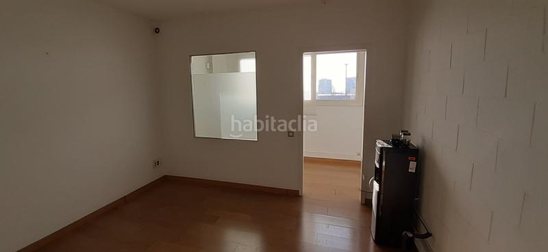 Foto 02862b5b-c273-42e2-a302-a23e83212d6c. Location bureau dans Pla d'en Boet Mataró