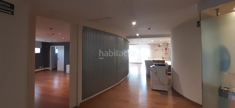 Foto fafcc5d5-8bd2-47d1-b74f-8aad304339c1. Location bureau dans Pla d'en Boet Mataró