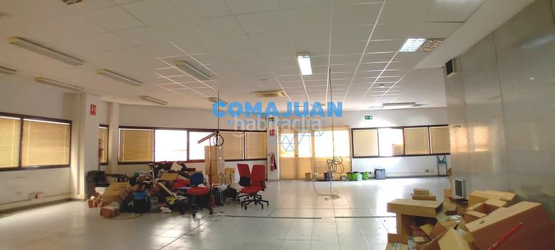 Foto d0f7aa52-1771-475a-a8e5-1e25f8748c4f. Miete fabrikhalle in Pla d'en Boet Mataró