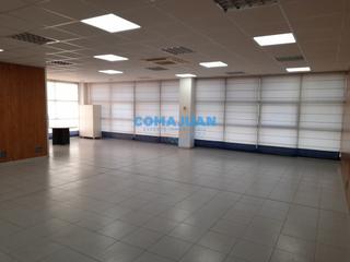 Lloguer Nau industrial a Pla d'en Boet