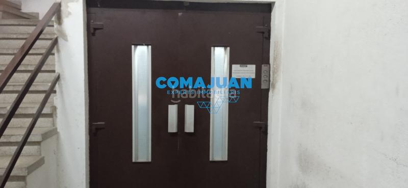 Foto f5ee8719-4c8d-43d1-b30b-ee6df13ff765. Bâtiment à usage industriel dans El Palau - Escorxador Mataró