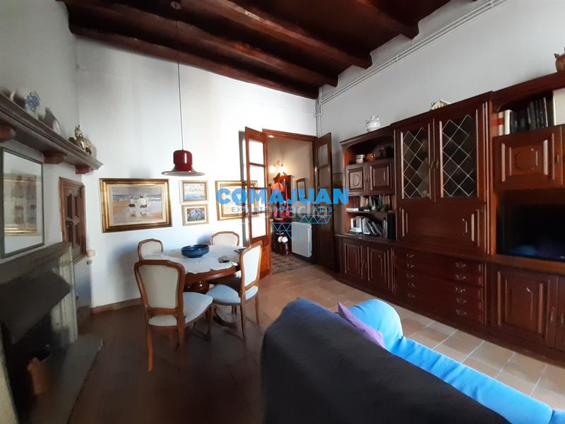 Foto cd9f737f-7e31-4f2c-9a77-dd5afde75e67. Casale con riscaldamento parcheggio in Centre Mataró