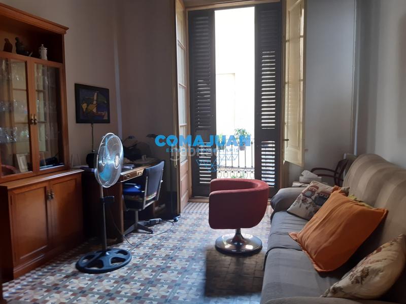 Foto 4897826a-95cc-4615-a957-b89ae707be20. Country house with heating parking in Centre Mataró