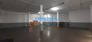 Nau industrial a Pla d'en Boet