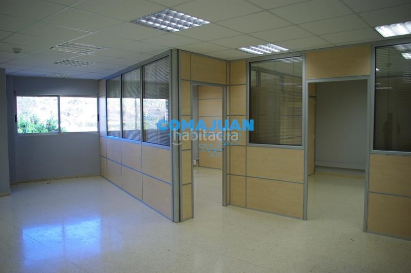 Foto 6173df2b-f006-48c5-a7da-d59777757796. Rent industrial building in Canyadó Badalona
