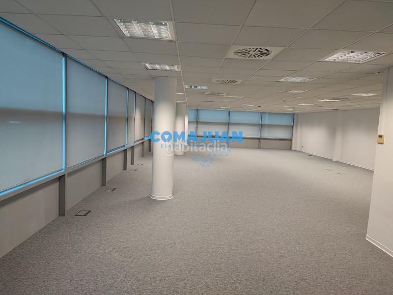 Foto bcc6ec9a-c7e1-4383-8553-2942ec992029. Miete büro mit parking in Gorg Badalona