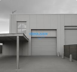 Nave industrial en Canovelles