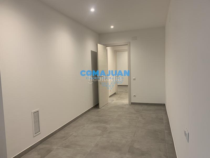 Foto 351c3ec0-7b19-471f-89ec-4cd27f14540f. Local comercial en Eixample Mataró