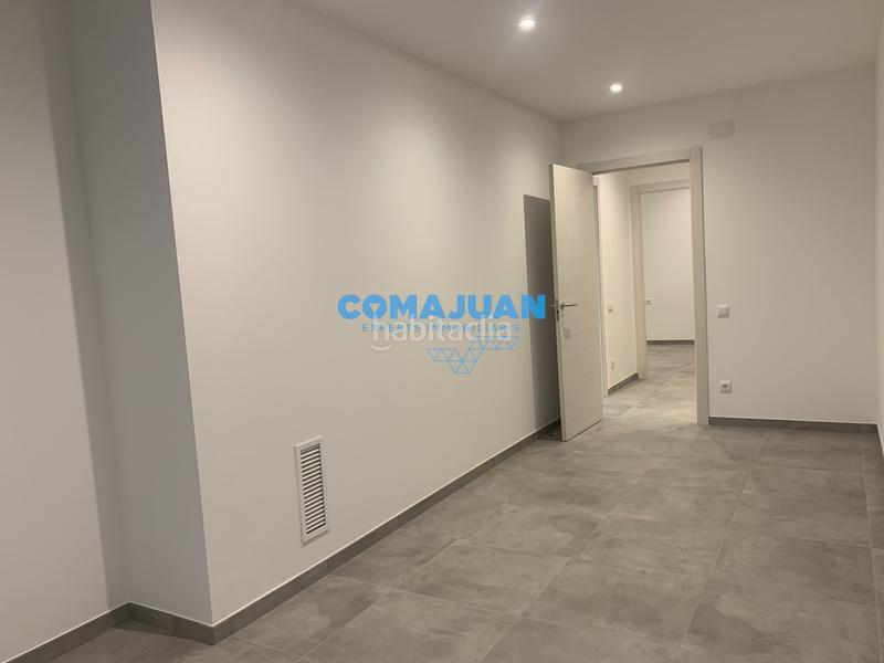 Foto 7ac8a1c4-c5ad-4e71-83dd-25633b7881fb. Local comercial en Eixample Mataró