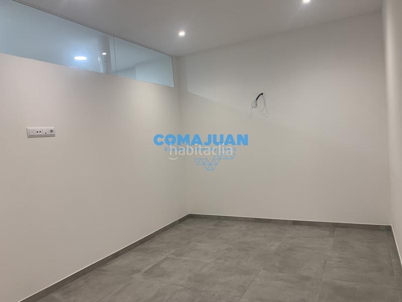 Foto d4c97de7-a856-4083-aa58-b1d84fb77233. Local comercial en Eixample Mataró