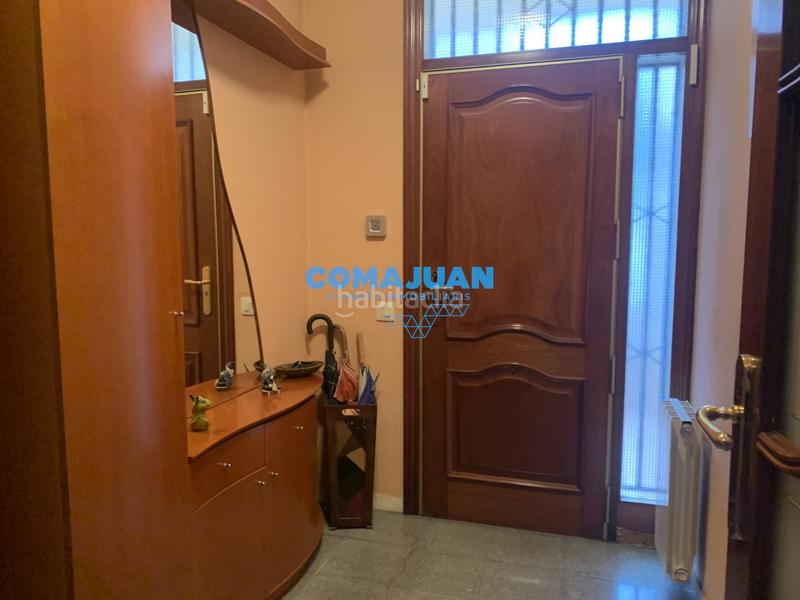 Foto 574a10d2-f49d-4456-85a9-d0b98164581f. Casa bifamiliare con riscaldamento parcheggio in Vista Alegre Mataró