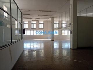 Fabrikhalle in Rocafonda