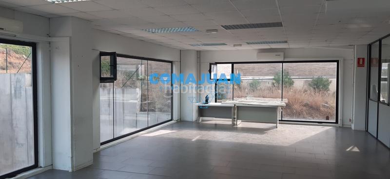 Foto 93b8721f-7cdf-4f2b-85a9-603c5da3ea75. Miete büro in Zona Industrial i Agrícola Vilassar de Mar