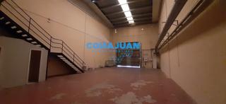 Bâtiment à usage industriel à Montornès del Vallès