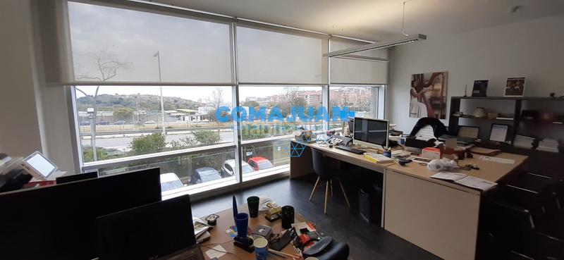 Foto 7b560294-0fa5-44f6-acc2-87d7e4cbc439. Industrial building in Bonavista Badalona