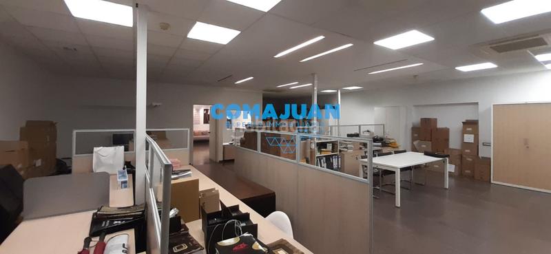 Foto 0c35a4f7-af19-46e6-9555-cc2b5d66fe7c. Nave industrial en Bonavista Badalona