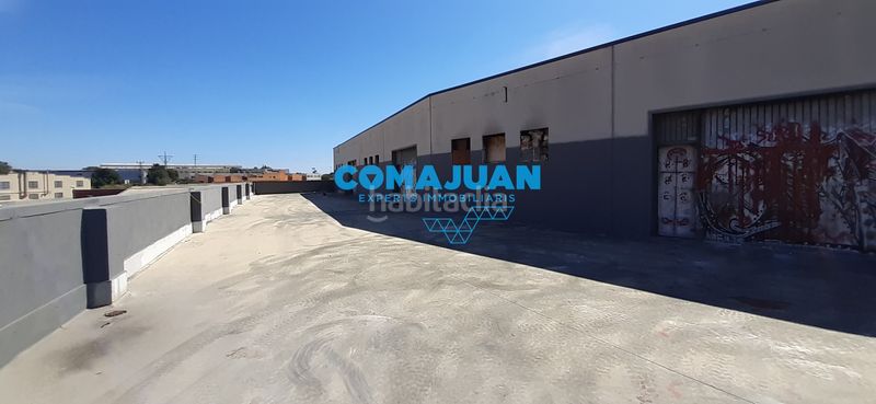 Foto cb7adefc-74d1-42c3-b073-2bab0b046299. Nau industrial a Cabrera de Mar