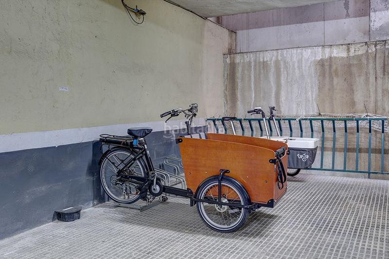 Foto 8a785360-046e-4841-a117-3188e80eb0a8. Alquiler parking coche en calle valencia 375 en Sagrada Família Barcelona