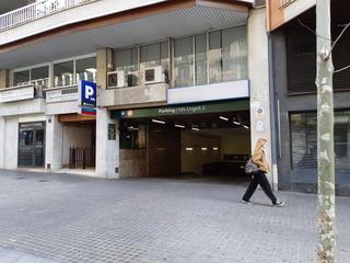 Car parking in CALLE COMTE URGELL 154