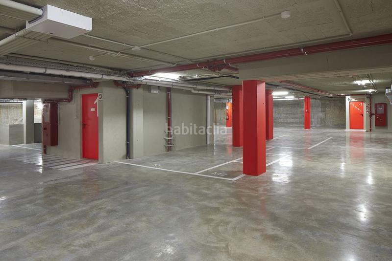 Foto b057527f-1f68-427d-8f82-d16bd430e4af. Miete motorradparkplatz in calle diputacio in Fort Pienc Barcelona