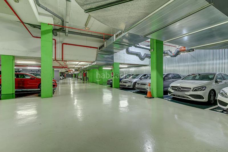 Foto 4948ecb8-2f95-43e9-8798-d89d06397c7b. Location parking voiture dans calle esteve terradas 17 dans Barcelona