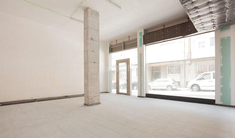 Foto fb508bd3-524a-4493-954b-00de16df3a9f. Alquiler local comercial en calle pizarro local 3 casa 2 88 l en Mataró