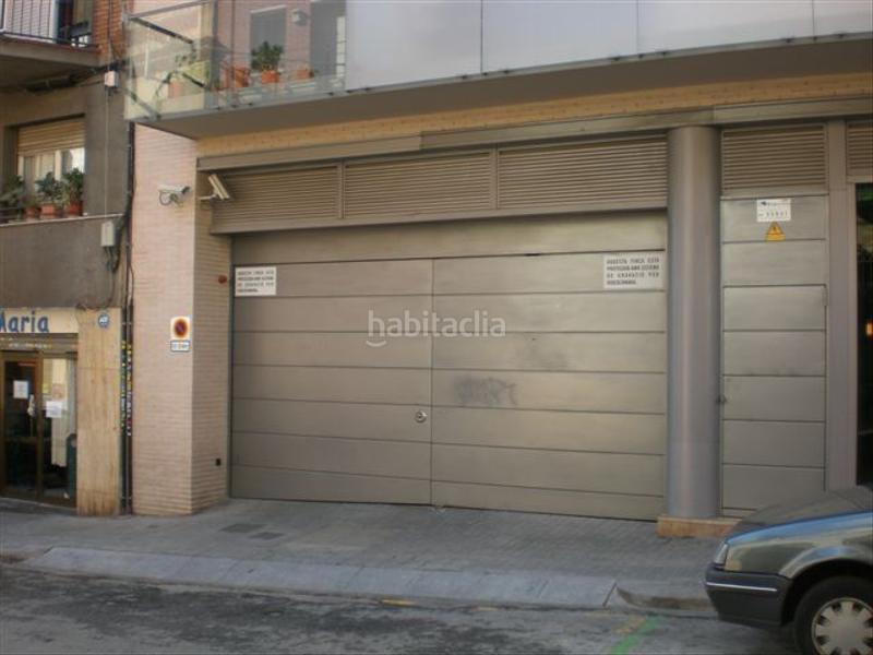 Foto 7a20e970-2659-4735-ac8c-eb1a6c126b46. Alquiler parking moto en calle renaixença 14 en Guinardó Barcelona