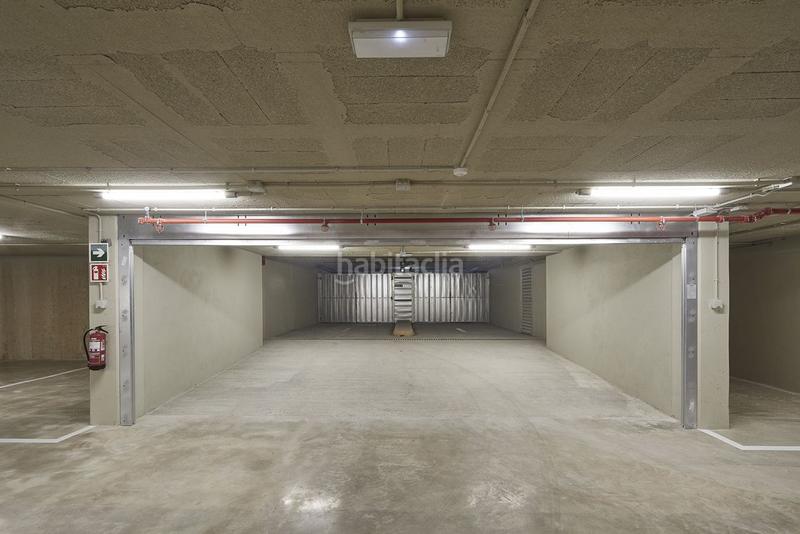 Foto e5b15f8f-e215-4474-8fb1-83a67e4b68d8. Alquiler parking moto en calle diputacio en Fort Pienc Barcelona