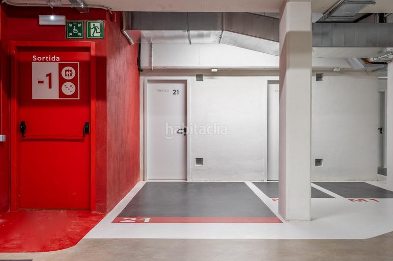 Foto ce09d3b5-6fa1-4a8b-b856-66d93f2a355d. Rent car parking in avenida sant joan despi 4 in Centre Sant Joan Despí